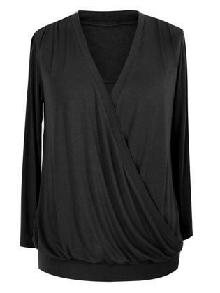 Juoda palaidinė pabrėžianti iškirptę ANITA