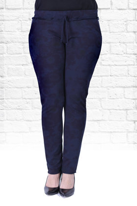 Tamsiai mėlynos kelnės su gėlių ornamentais CAMILLA