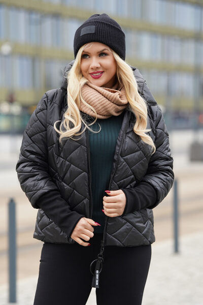 JUODA TRUMPA ŽIEMINĖ STRIUKĖ SU MEDŽIAGINIAIS RANKOGALIAIS - NORAH