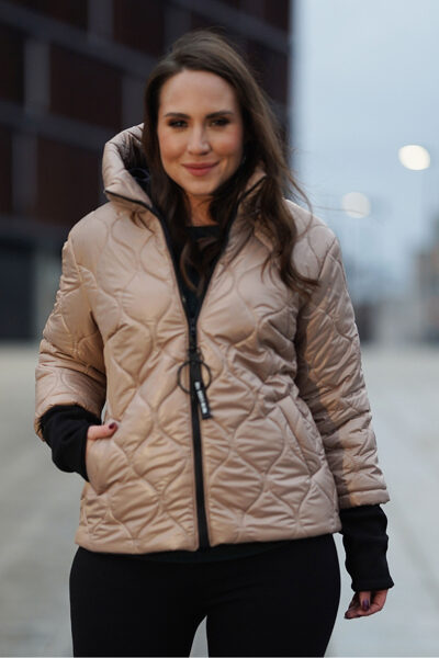 KREMINIO ATSPALVIO TRUMPA ŽIEMINĖ STRIUKĖ SU MEDŽIAGINIAIS RANKOGALIAIS - NORAH