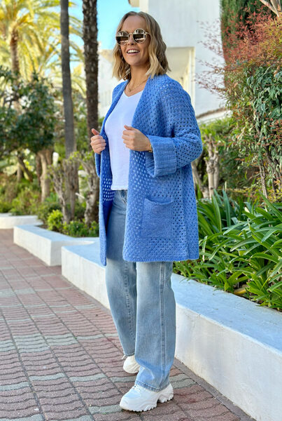 MĖLYNO ATSPALVIO TRUMPESNIS KARDIGANAS SU KIŠENĖMIS SANTIAGO